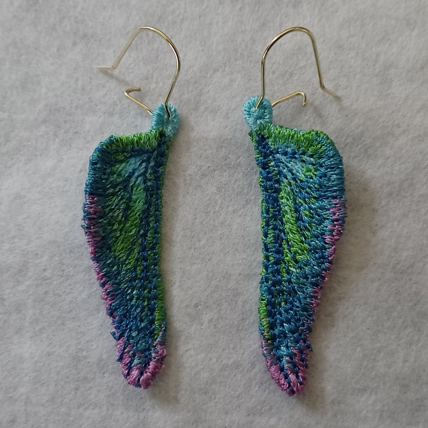 Dragonfly Wing Free-Standing Lace Embroidered Earrings