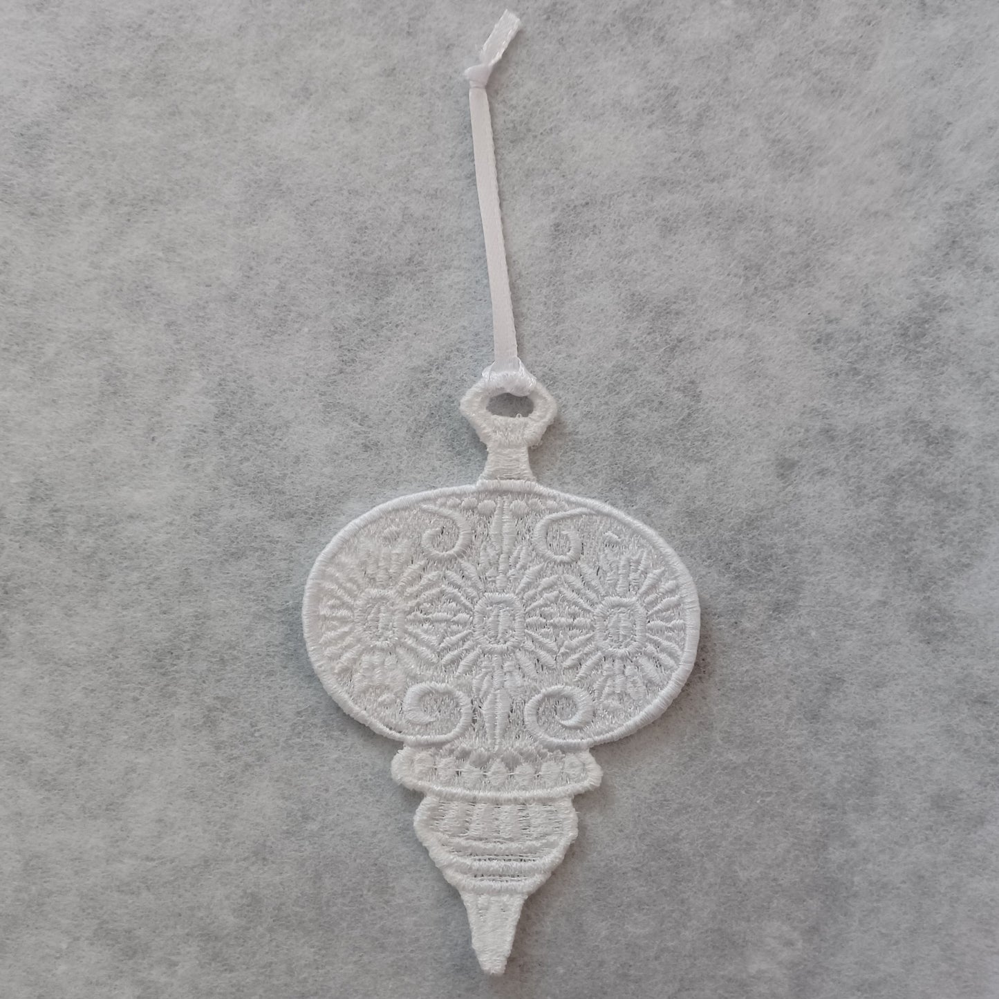 Free-Standing Lace Elegant Ornaments
