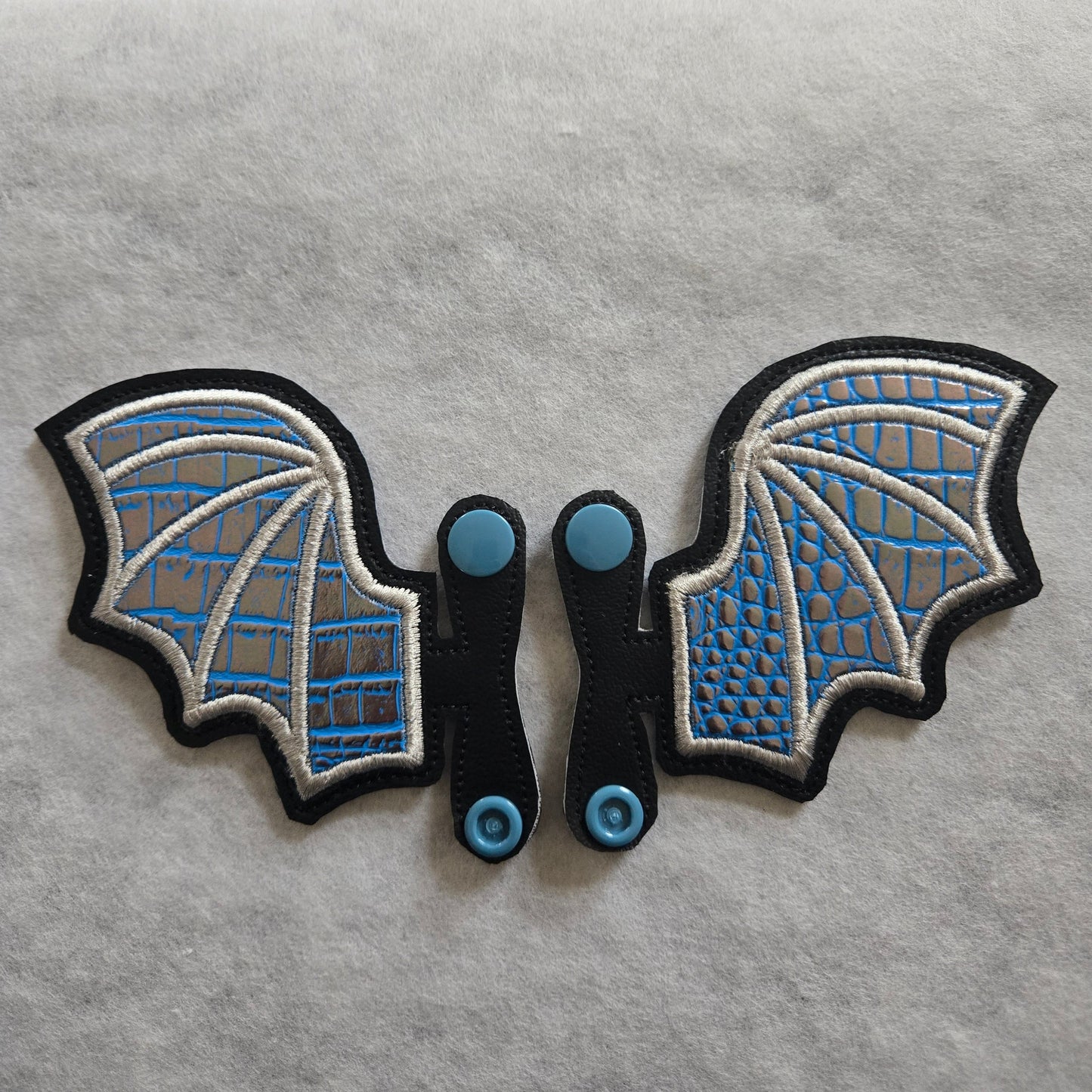 Bat Wings Snap Shoe Wings