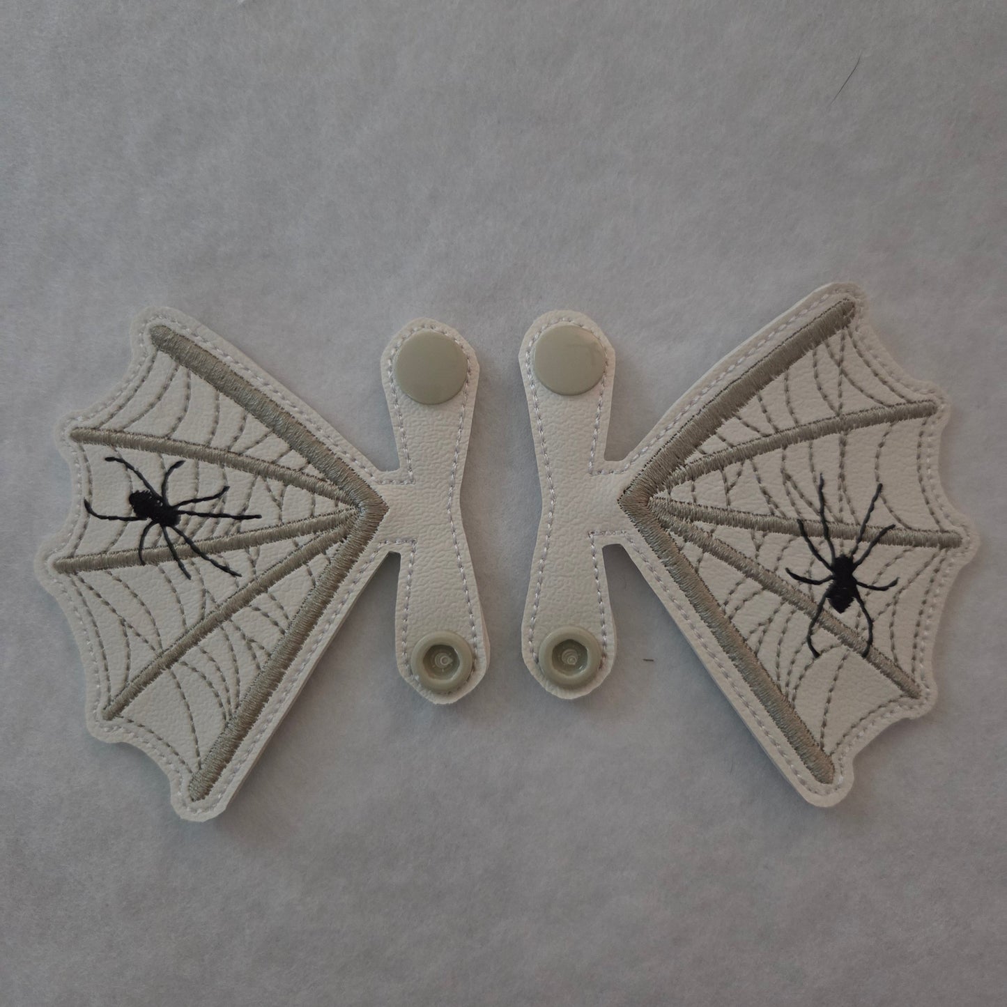 Spiderweb Snap Shoe Wings