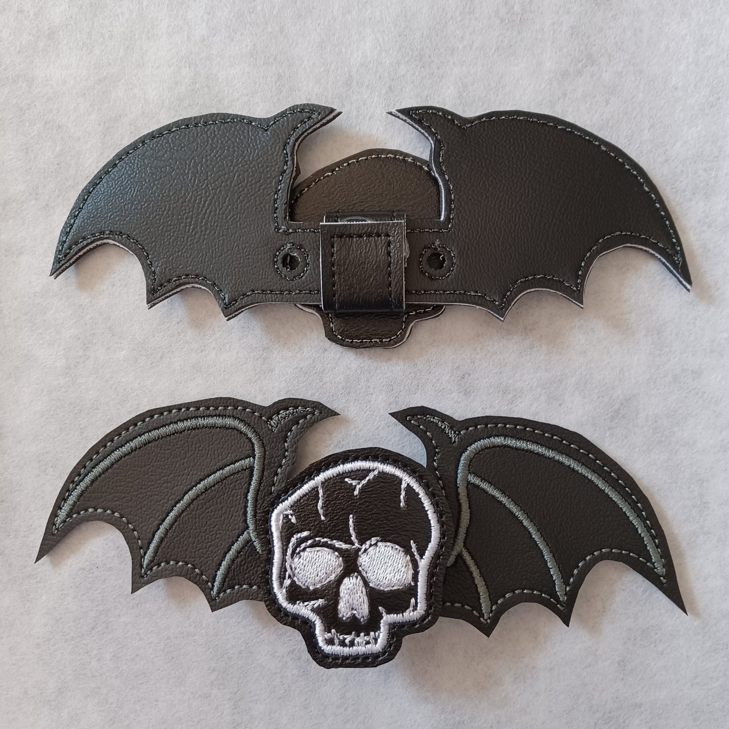 Skull & Bat Wings Shoe / Boot Lace-on Charms