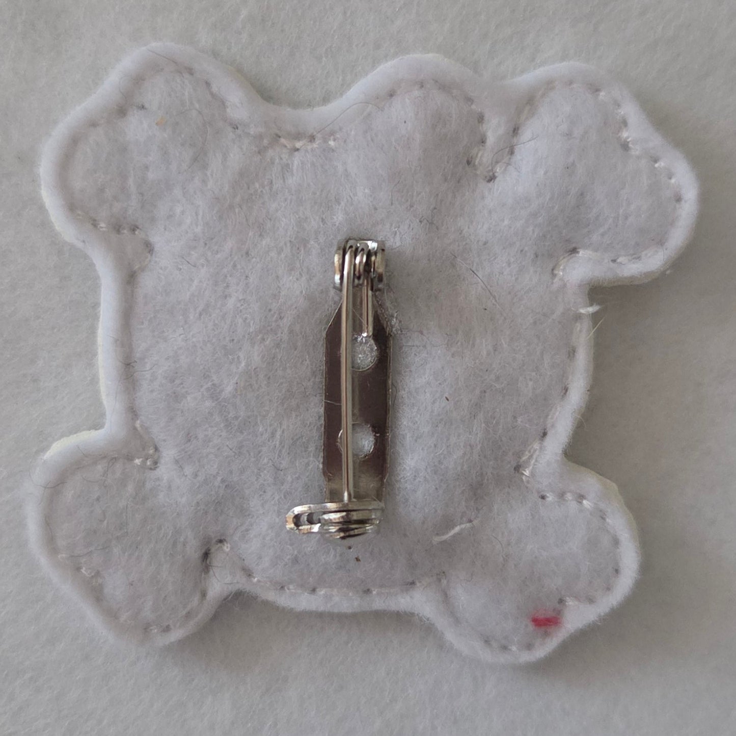 Skull With Hairbow Vinyl Pin