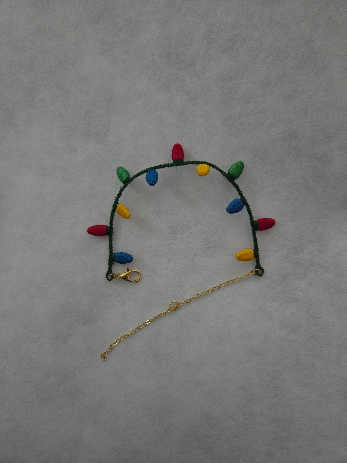 Free-Standing Lace Christmas Lights Bracelet