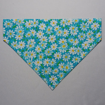 Daisies on Blue / Bright Blue Marbled Over-the-Collar Pet Bandana