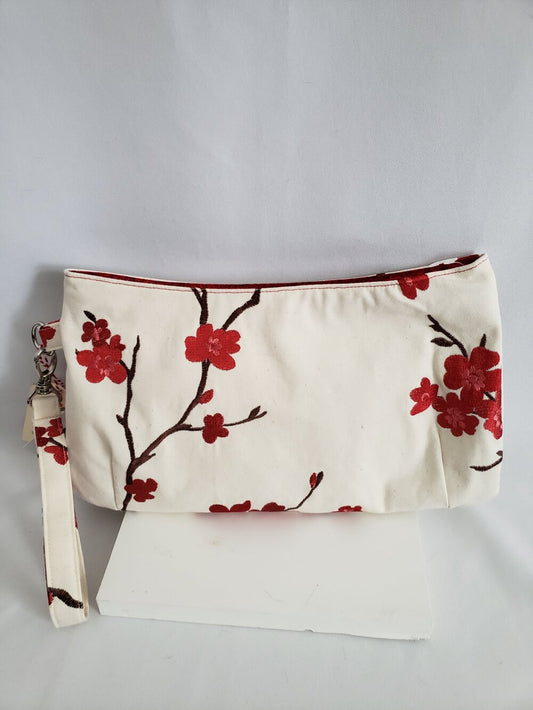 Coraline Clutch (large) - Japanese Cherry Blossoms